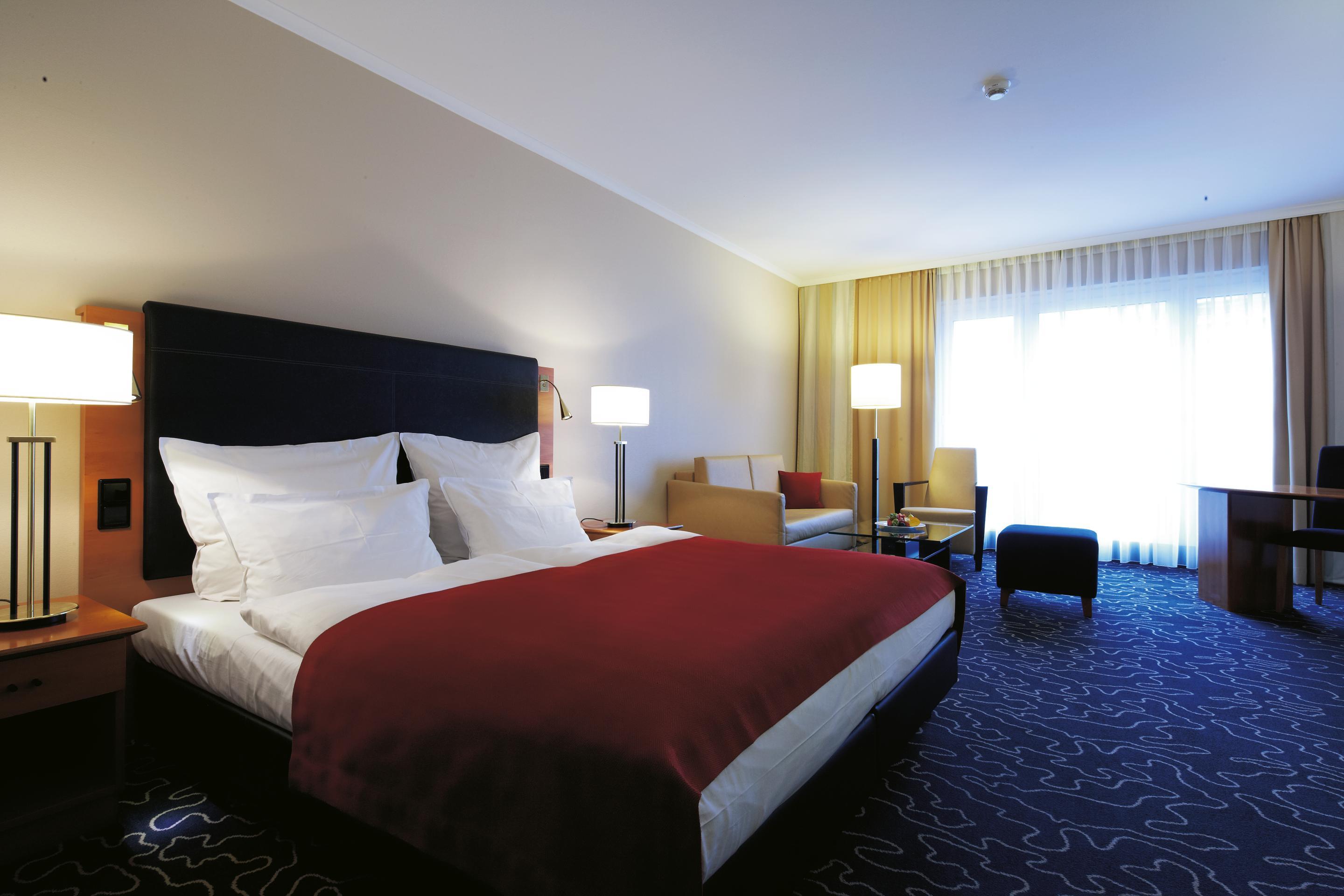 فندق شتايغنبيرغر هامبورغ المظهر الخارجي الصورة A typical room at the hotel